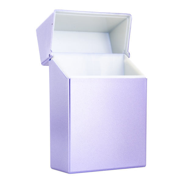 Kovové pouzdro na cigarety