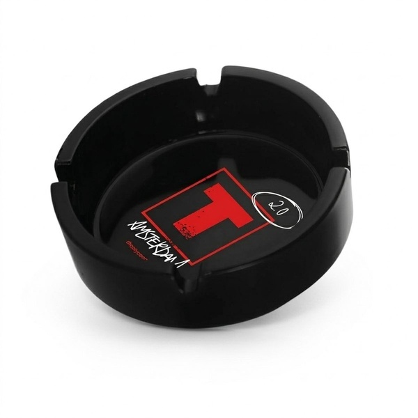 Černý skleněný popelník (TYSON 2.0)