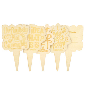 Dřevěn&eacute; značkovače na květin&aacute;če (Zamnesia)