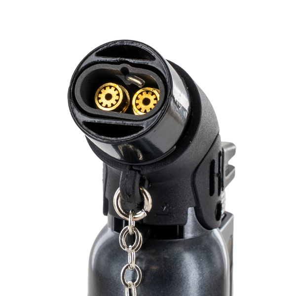 Kovový zapalovač s dvojitým plamenem