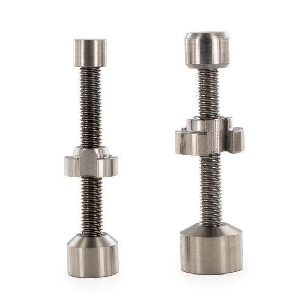 Titanový olejový hřebík