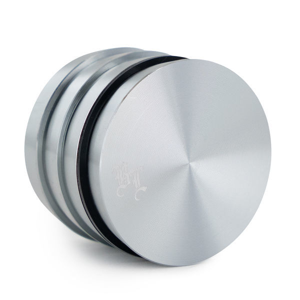 Kovová drtička Black Leaf Stacked