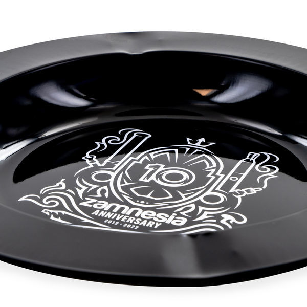 Kovový popelník X (Zamnesia)