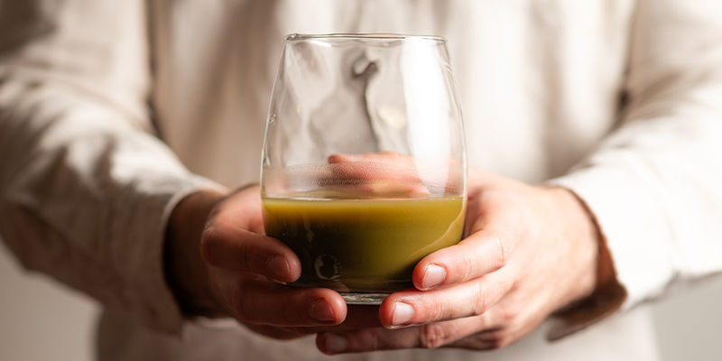 Co způsobuje nevolnost po kratomu?