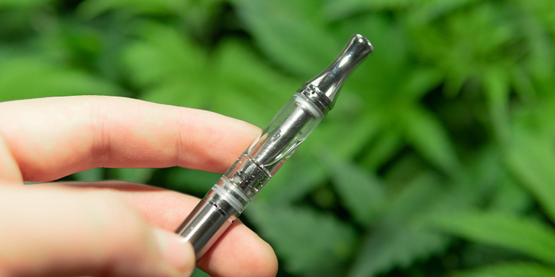 Metody už&iacute;v&aacute;n&iacute; CBD při odvyk&aacute;n&iacute; kouřen&iacute;