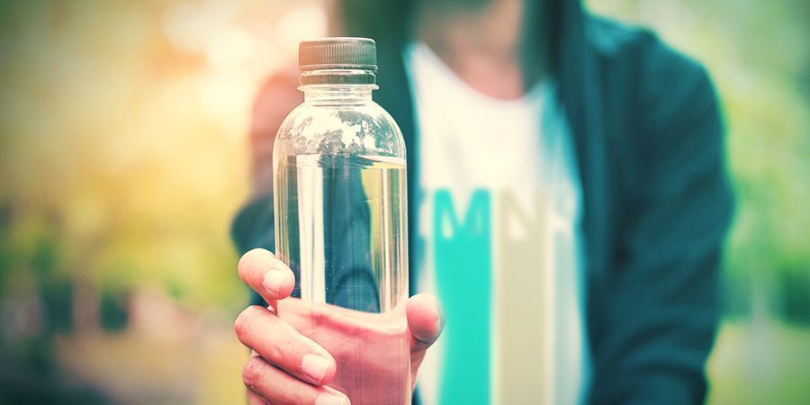 JAK SI UŽ&Iacute;T ALKOHOL A TR&Aacute;VU