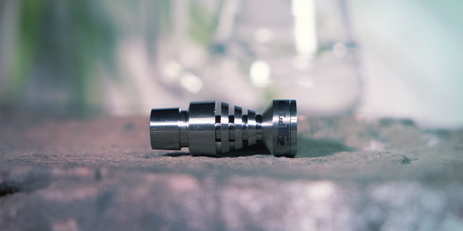 Či&scaron;těn&iacute; titanov&eacute;ho dab hřebu