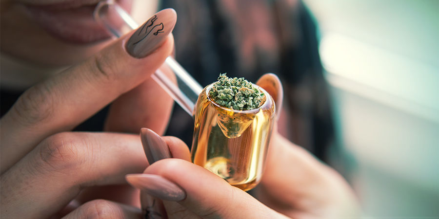 Jak kouřit d&yacute;mku