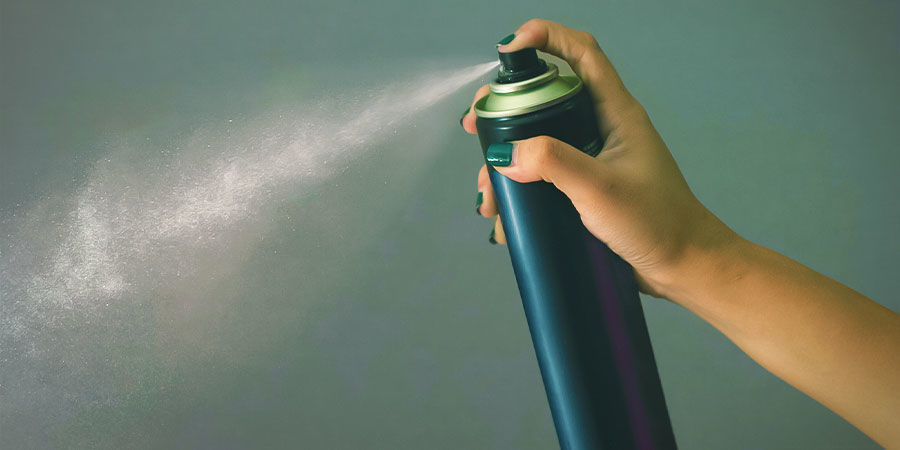 Kontaminanty v konop&iacute;: Lak na vlasy