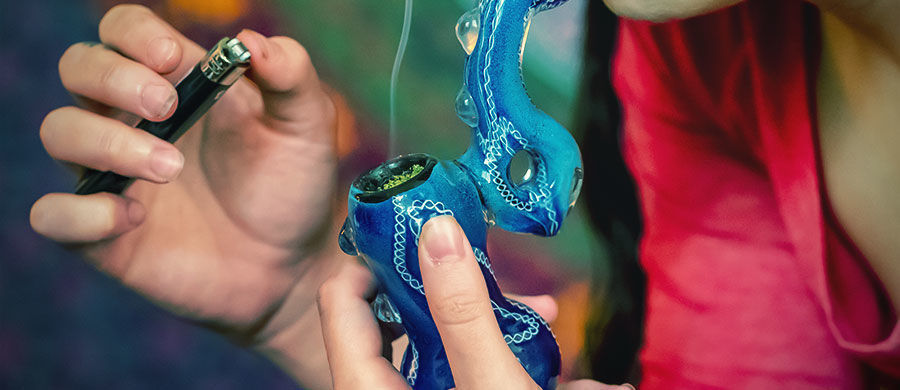 r/stonerengineering: Provizorn&iacute; z&aacute;bava, když si fakt potřebujete zahulit