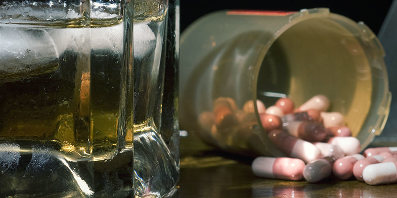 Vz&aacute;jemn&eacute; působen&iacute; různ&yacute;ch drog