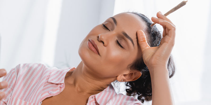 Co s v&aacute;mi děl&aacute; HHC?