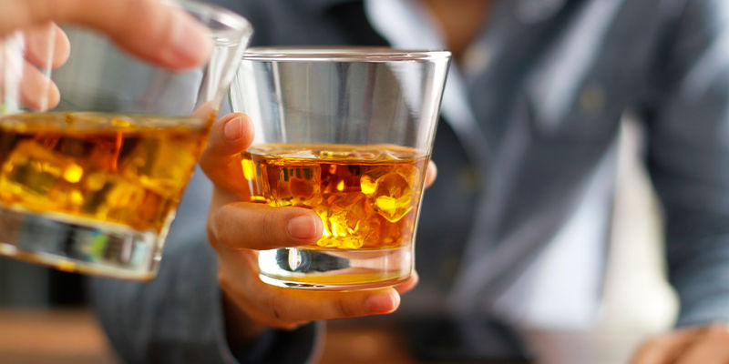 Jak se zotavit z kocoviny po MDMA: Čistota a m&iacute;ch&aacute;n&iacute; jin&yacute;ch l&aacute;tek