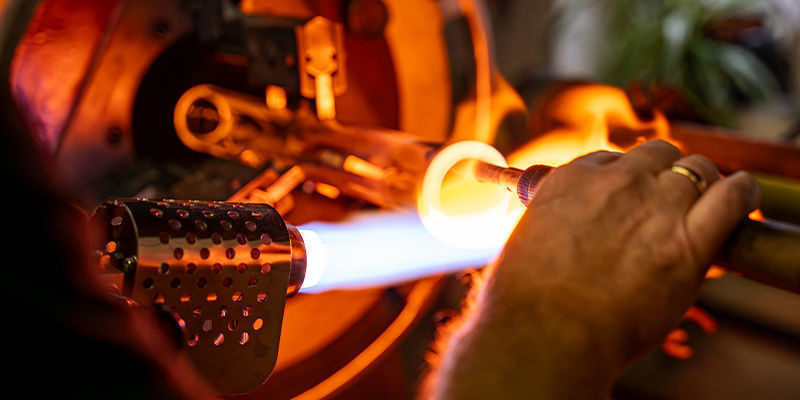 Jak EHLE vyr&aacute;b&iacute; bongy