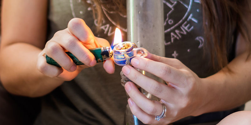 Proč použ&iacute;vat bong?