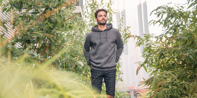 Zamnesia Embossed mikina