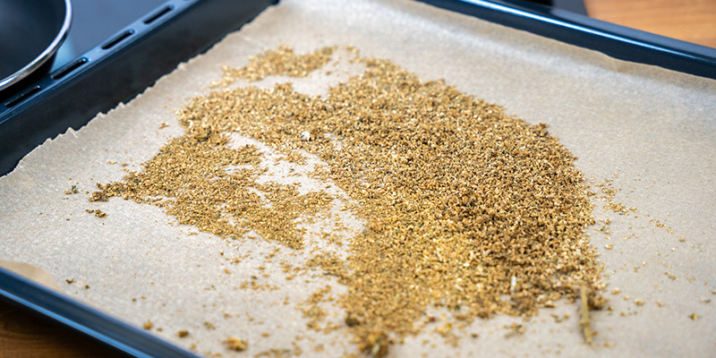 Krok 1: Dekarboxylace konopí