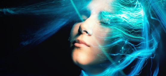 Jak se od sebe liší halucinogeny, dissociativa a drogy vyvolávající deliriózní stavy