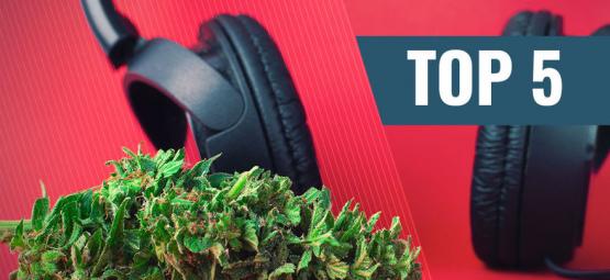 Top 5 podcastů, které si pustit, když jste zhulení