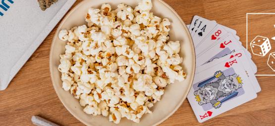 Vylepšete svůj herní večer s konopím: odrůdy, poživatiny a zábavní deskové hry